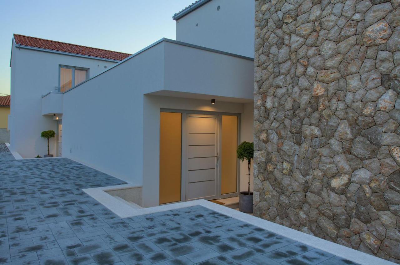 Villa Rossa Županje 外观 照片